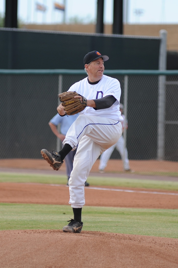 Dragons_2017-10-30 (22).jpg - (c)2010 DeVetter